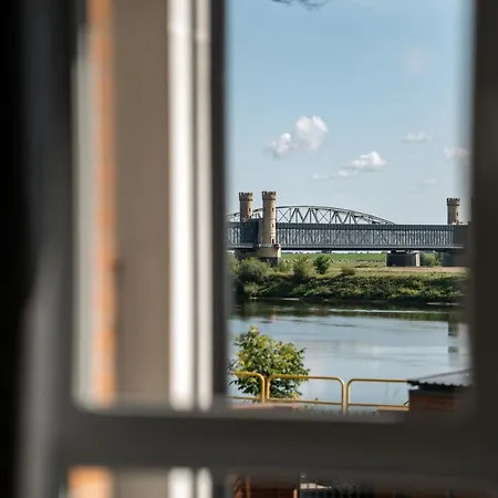 Wiselka アパート トチェフ